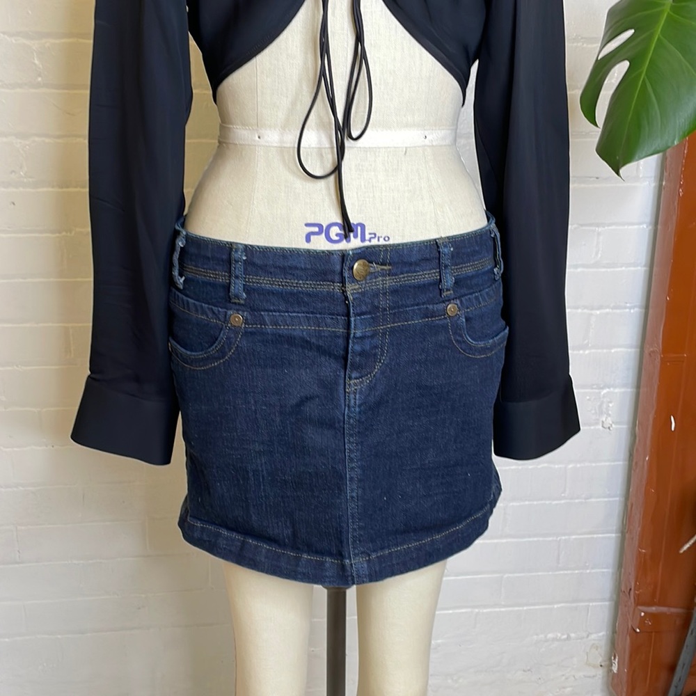 “Princess” Vera Wang Y2K denim mini skirt